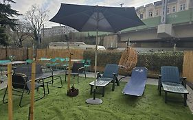 Lovely Shared 6Br With Garden Near Danube & Millenium City